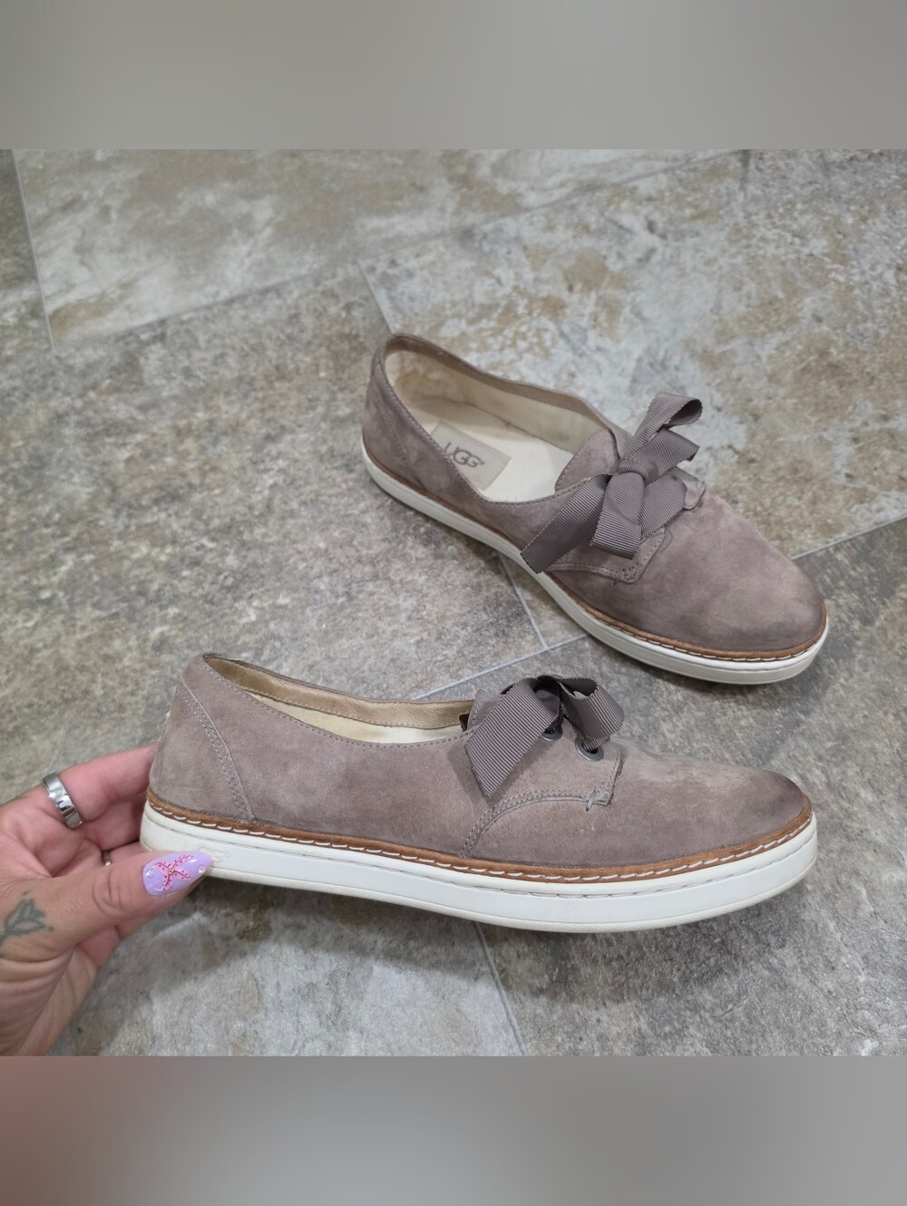 UGG Carilyn Suede Ribbon Sneakers Size 7.5